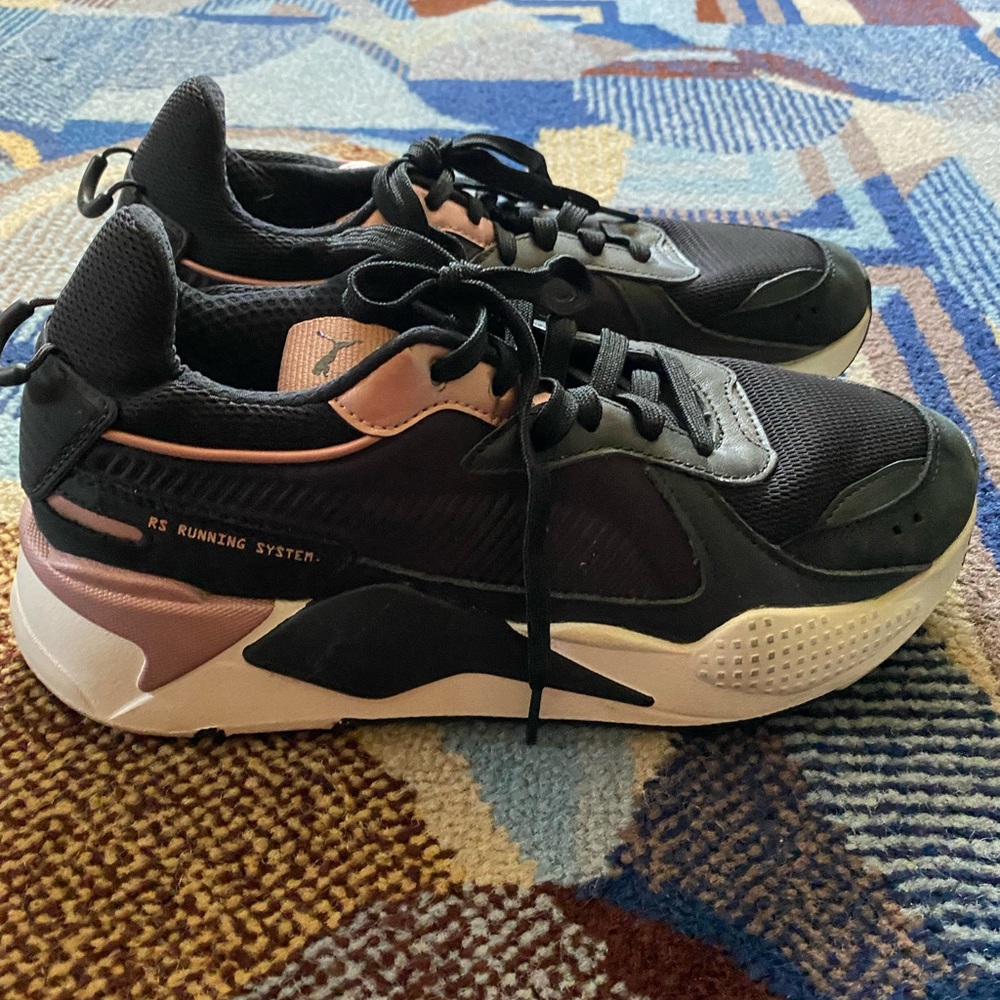 Gently used Puma RS running system (size 10)